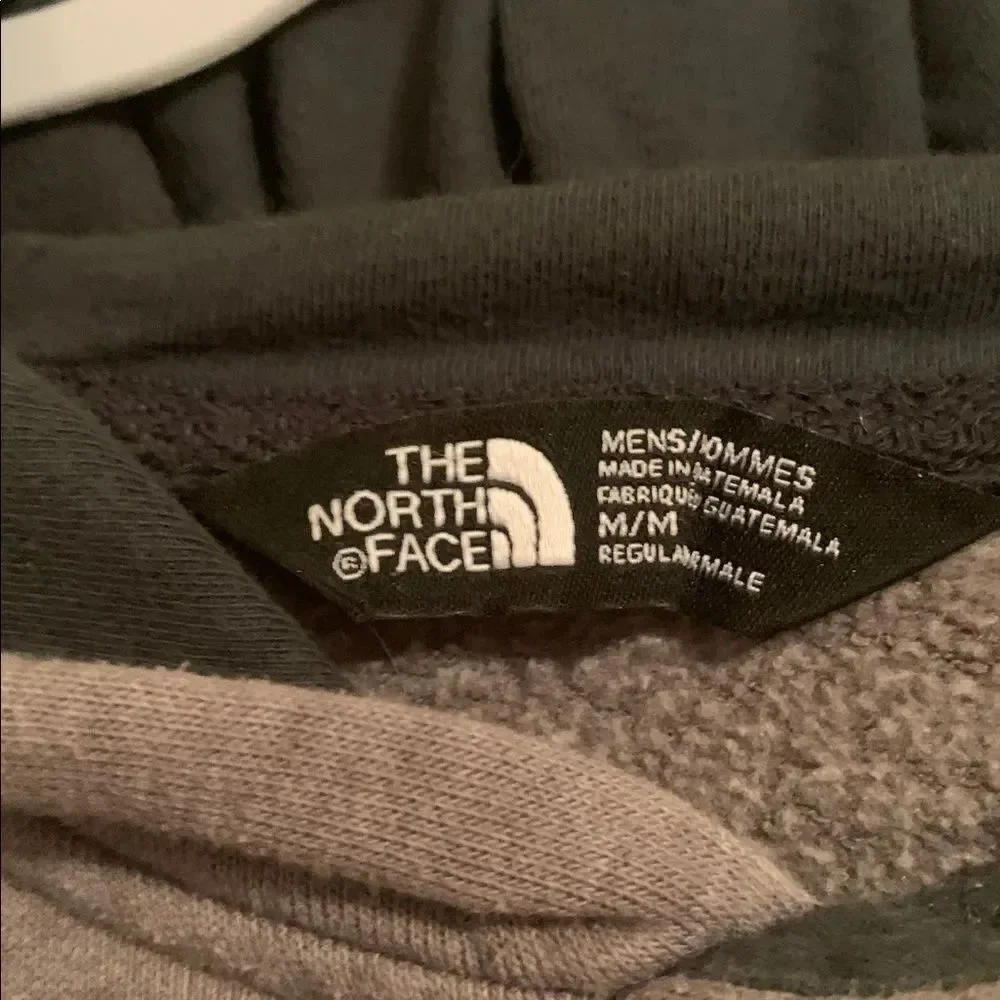 The North Face Men's Gray Hoodie Pockets Size M